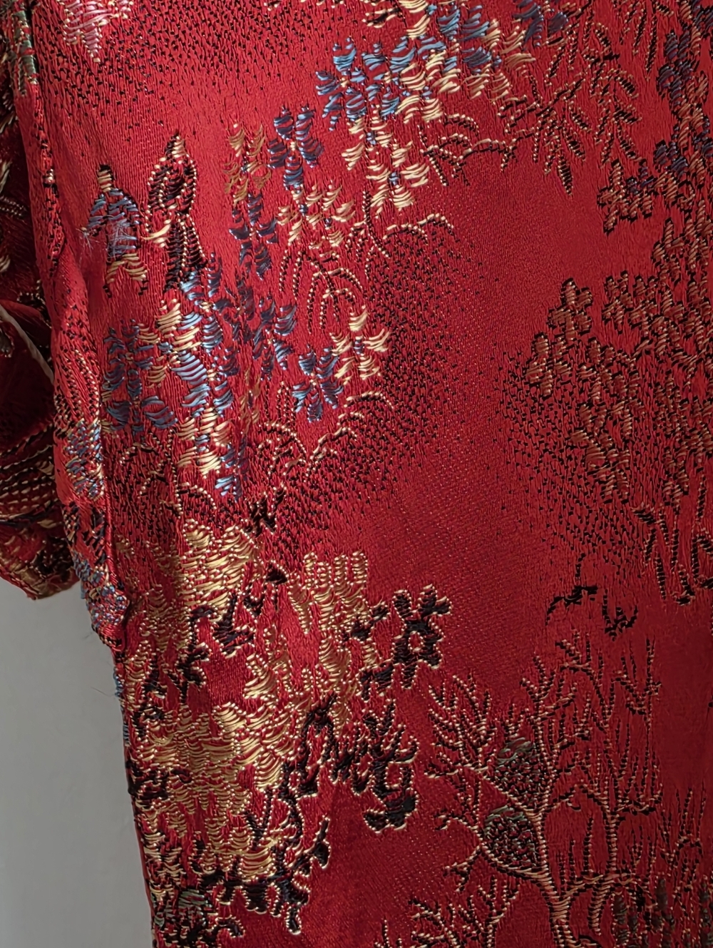 Vintage Solz Squirrel Chinese Red Brocade Kimono Robe Pocket Est Sz M - Picture 10 of 13